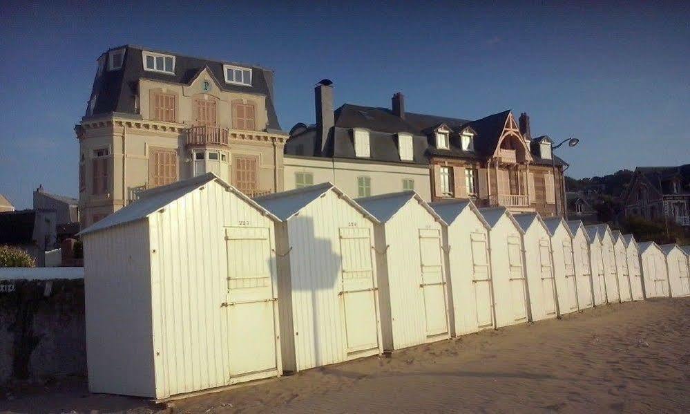 וילר-סור-מר Hotel Des Falaises מראה חיצוני תמונה